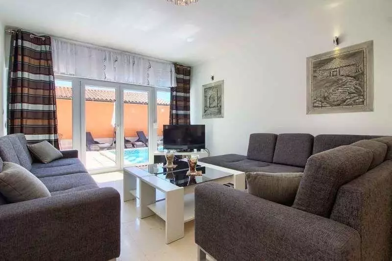 Вилла 360м² в Хорватии, Медулин. Стоимостью 800000€ аренда фото-3