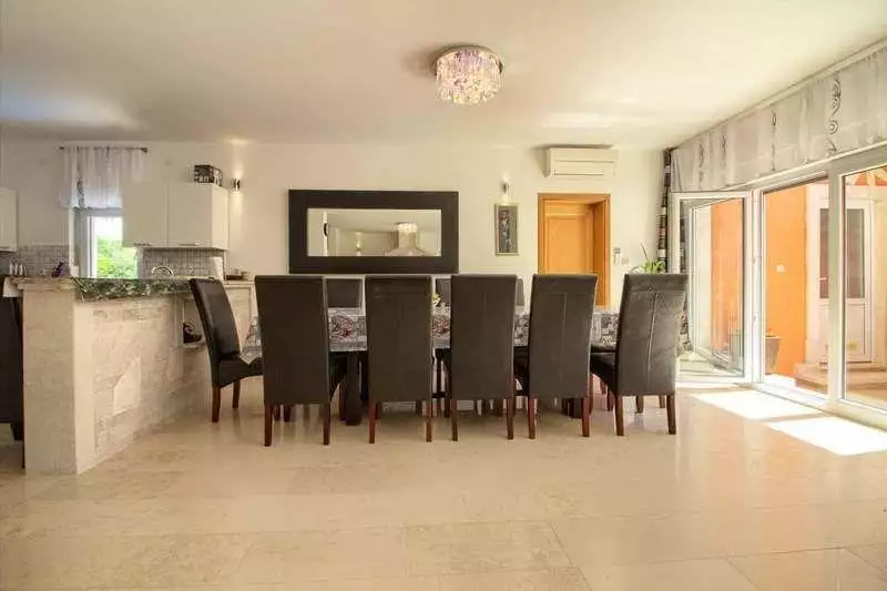 Вилла 360м² в Хорватии, Медулин. Стоимостью 800000€ аренда фото-6