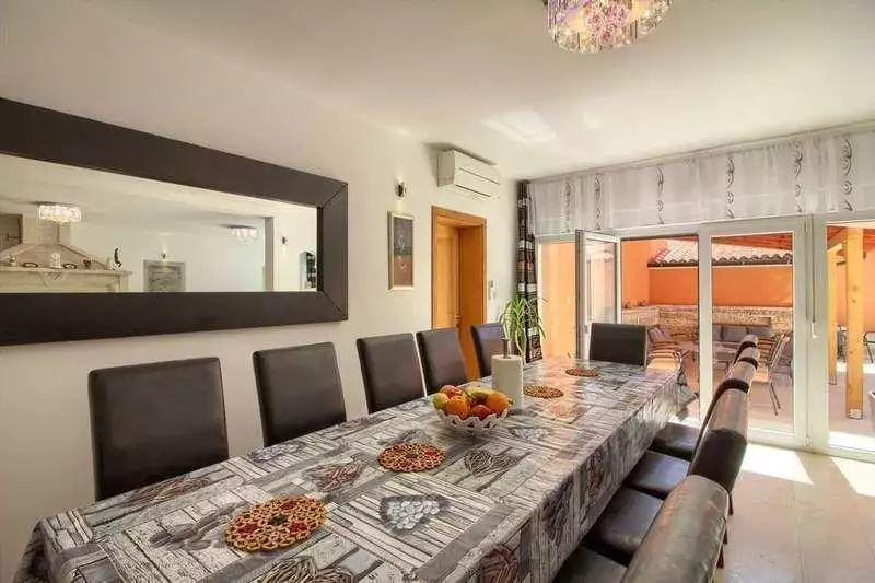 Вилла 360м² в Хорватии, Медулин. Стоимостью 800000€ аренда фото-7