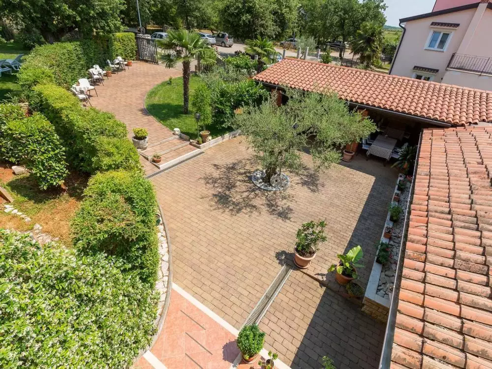 Отель, гостиница 900м² в Хорватии, Новиград. Стоимостью 2300000€ аренда фото-5