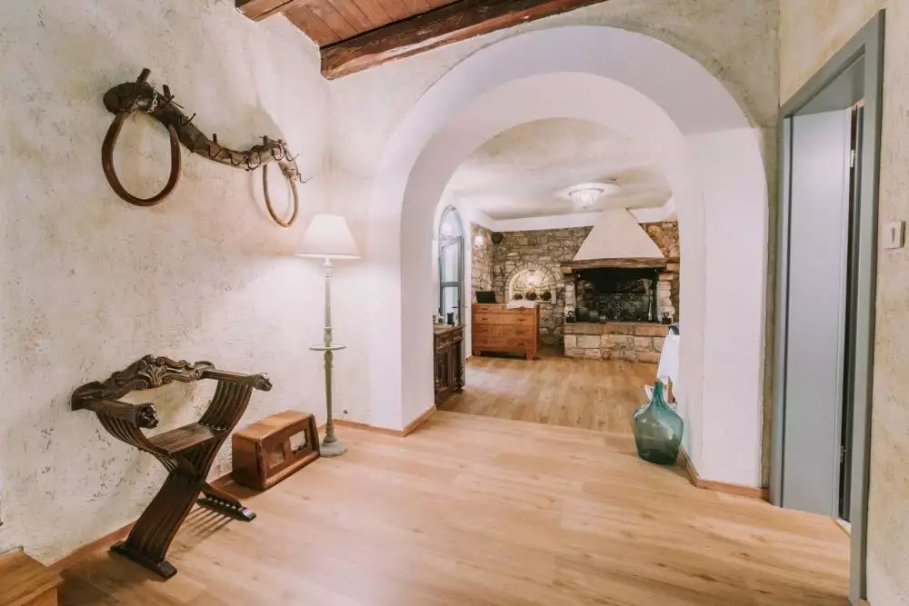 Отель, гостиница 900м² в Хорватии, Новиград. Стоимостью 2300000€ аренда фото-13