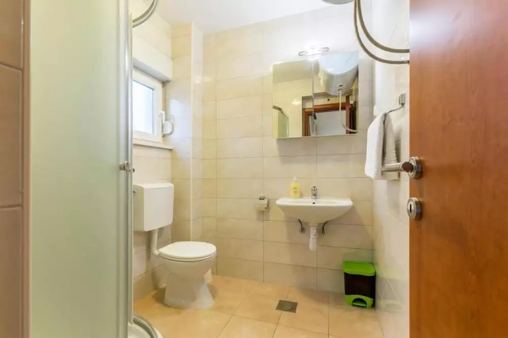 Отель, гостиница 468м² в Хорватии, Подстрана. Стоимостью 1100000€ аренда фото-13