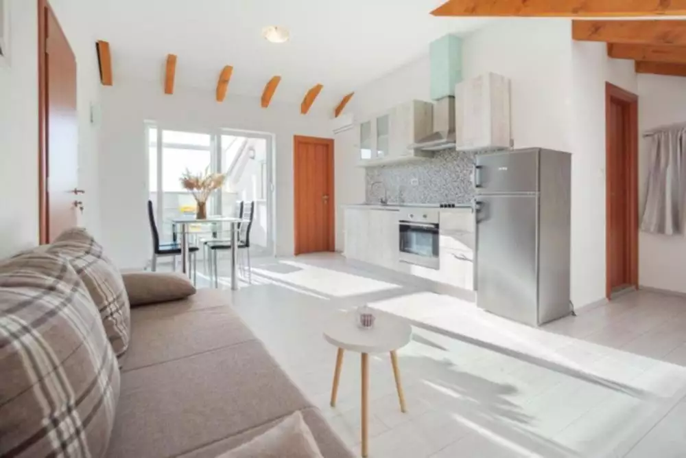 Отель, гостиница 468м² в Хорватии, Подстрана. Стоимостью 1100000€ аренда фото-24