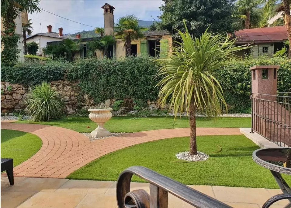 Отель, гостиница 600м² в Хорватии, Ловран. Стоимостью 2500000€ аренда фото-12