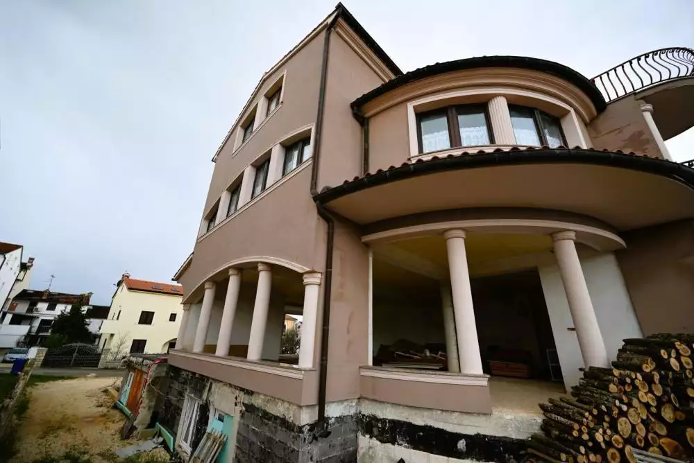 Отель, гостиница 640м² в Хорватии, Ровинь. Стоимостью 910000€ аренда фото-2