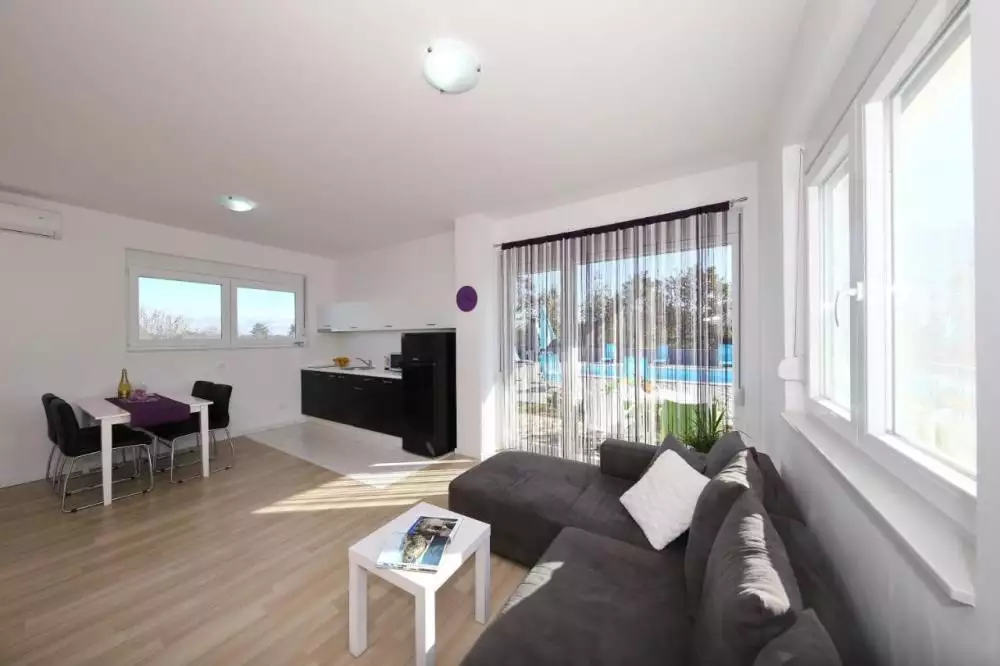 Отель, гостиница 235м² в Хорватии, Затон. Стоимостью 890000€ аренда фото-6