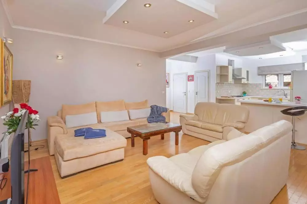 Отель, гостиница 400м² в Хорватии, Затон. Стоимостью 1780000€ аренда фото-17