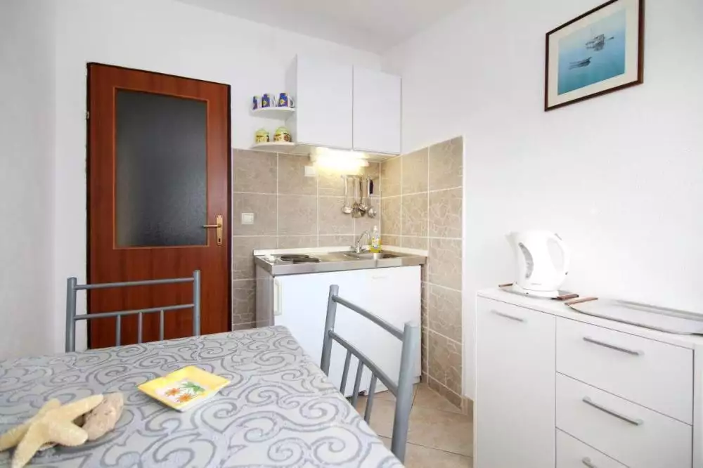 Отель, гостиница 396м² в Хорватии, Рогозница. Стоимостью 1150000€ аренда фото-13