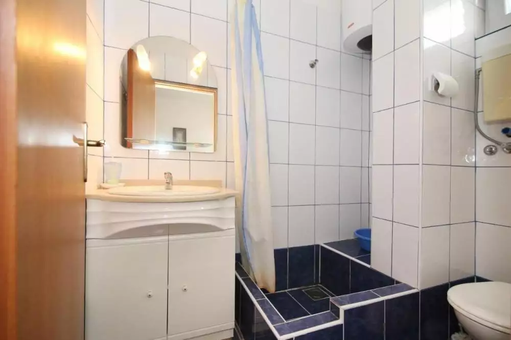 Отель, гостиница 396м² в Хорватии, Рогозница. Стоимостью 1150000€ аренда фото-18