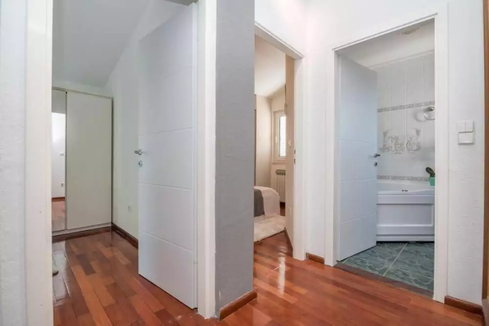 Вилла 200м² в Хорватии, Трогир. Стоимостью 1270000€ аренда фото-24