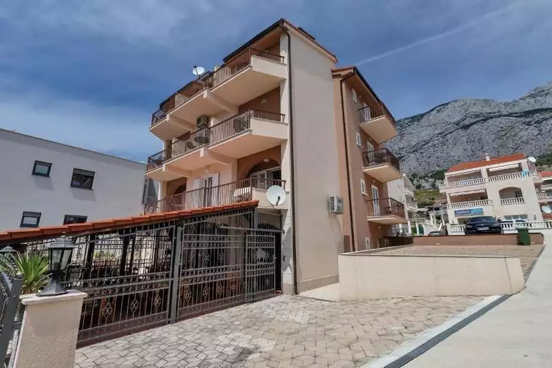 Отель, гостиница 500м² в Хорватии, Тучепи. Стоимостью 2500000€ аренда фото-5