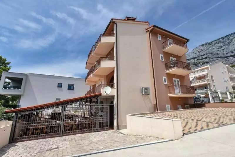 Отель, гостиница 500м² в Хорватии, Тучепи. Стоимостью 2500000€ аренда фото-6