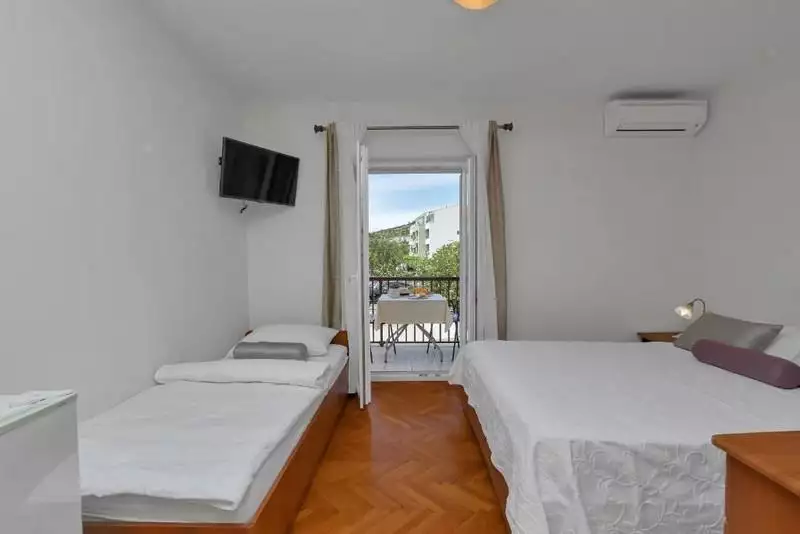 Отель, гостиница 500м² в Хорватии, Тучепи. Стоимостью 2500000€ аренда фото-11