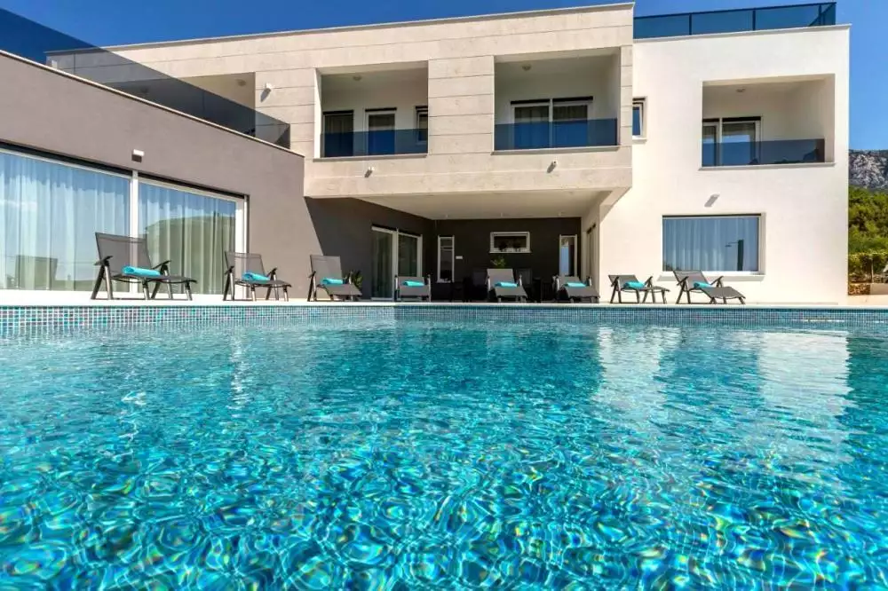 Вилла 350м² в Хорватии, Каштела. Стоимостью 2200000€ аренда фото-1
