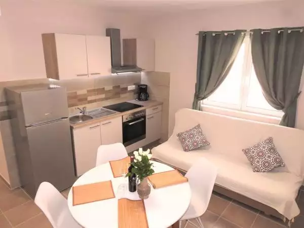 Отель, гостиница 420м² в Хорватии, Макарска. Стоимостью 1280000€ аренда фото-6