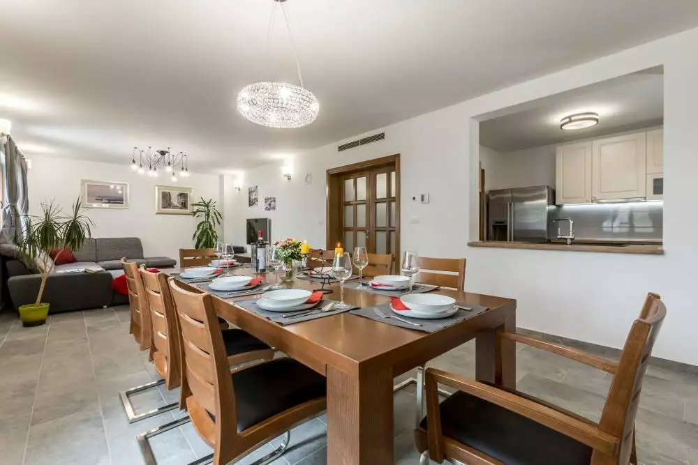 Вилла 330м² в Хорватии, Омиш. Стоимостью 1600000€ аренда фото-11