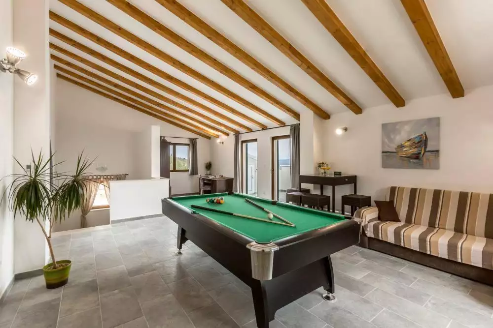 Вилла 330м² в Хорватии, Омиш. Стоимостью 1600000€ аренда фото-16