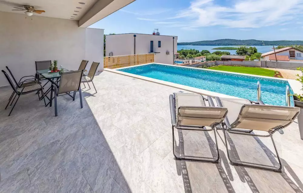 Вилла 175м² в Хорватии, Медулин. Стоимостью 1300000€ аренда фото-6