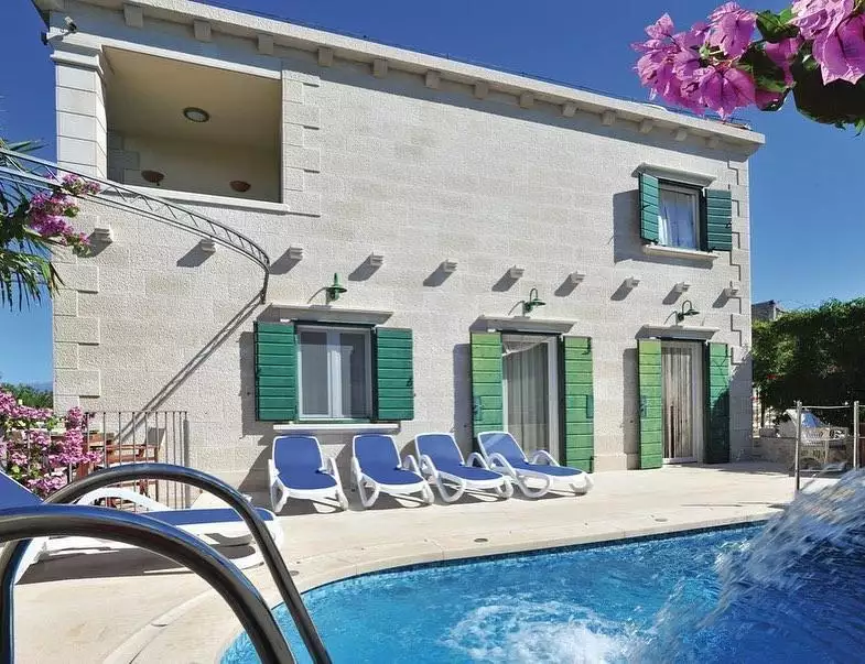 Вилла 140м² в Хорватии, Мирца. Стоимостью 1455000€ аренда фото-2