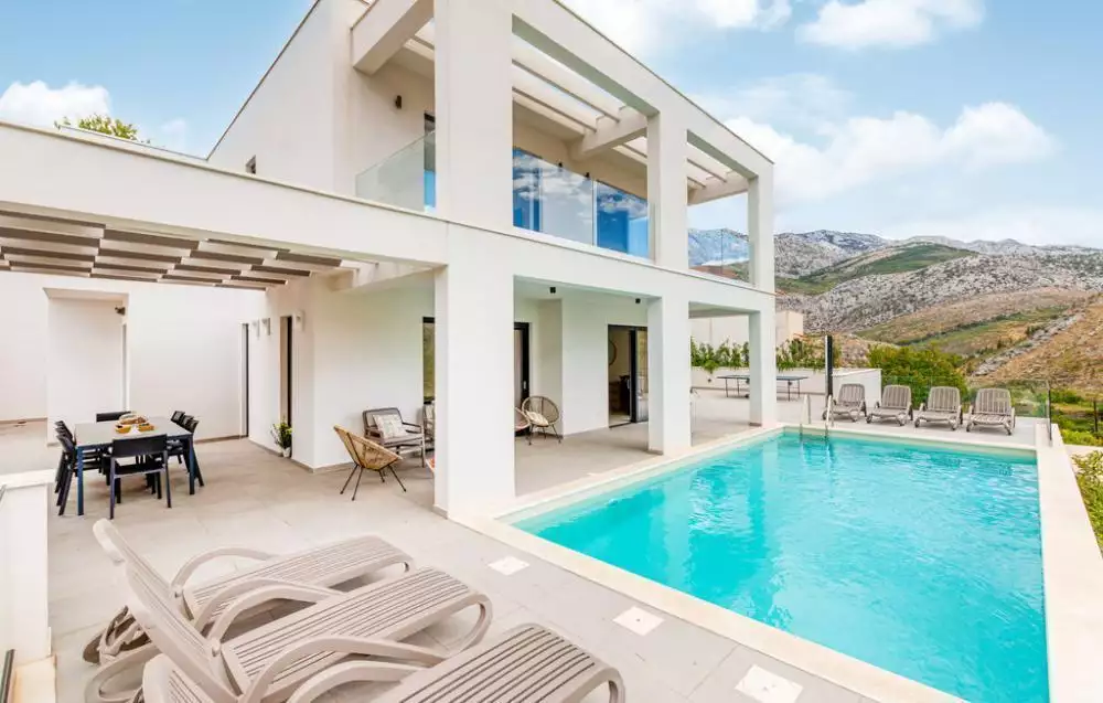 Вилла 300м² в Хорватии, Сплит. Стоимостью 1360000€ аренда фото-1