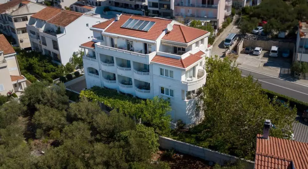Отель, гостиница 1141м² в Хорватии, Тучепи. Стоимостью 4300000€ аренда фото-2