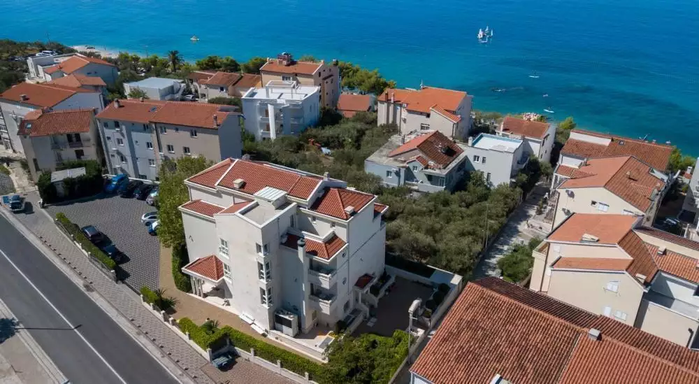 Отель, гостиница 1141м² в Хорватии, Тучепи. Стоимостью 4300000€ аренда фото-5