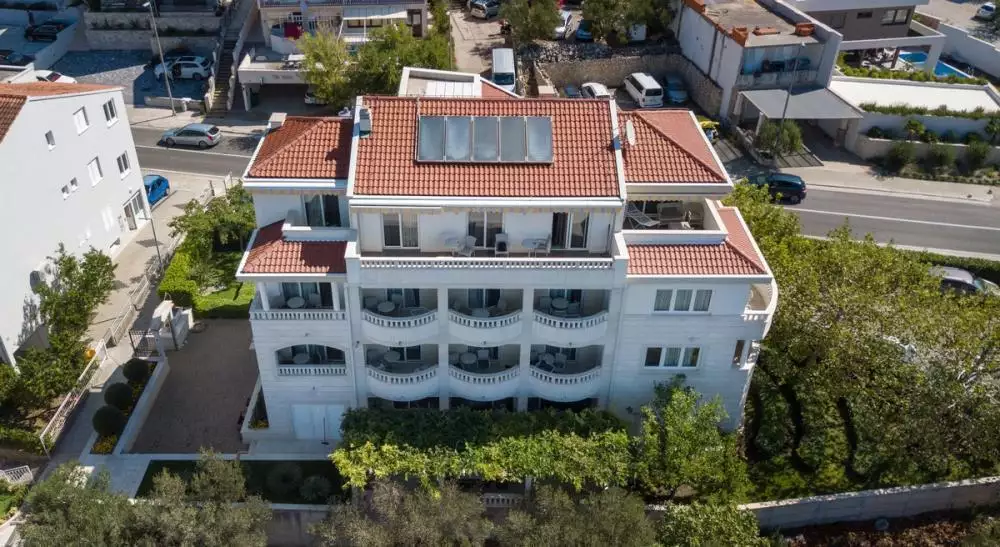 Отель, гостиница 1141м² в Хорватии, Тучепи. Стоимостью 4300000€ аренда фото-9