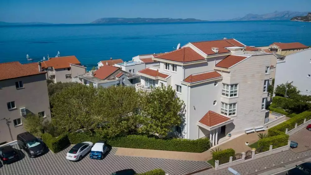 Отель, гостиница 1141м² в Хорватии, Тучепи. Стоимостью 4300000€ аренда фото-13