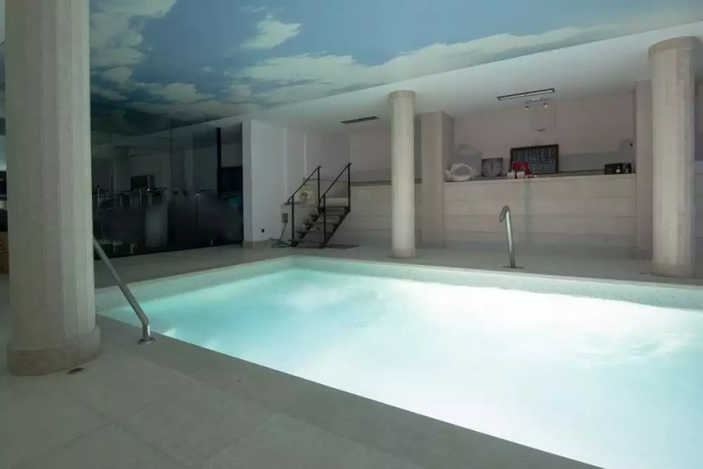 Отель, гостиница 1141м² в Хорватии, Тучепи. Стоимостью 4300000€ аренда фото-19