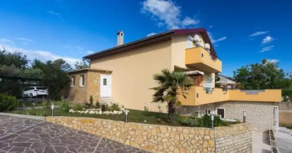 Отель, гостиница 244м² в Хорватии, Сило. Стоимостью 1450000€ аренда фото-1