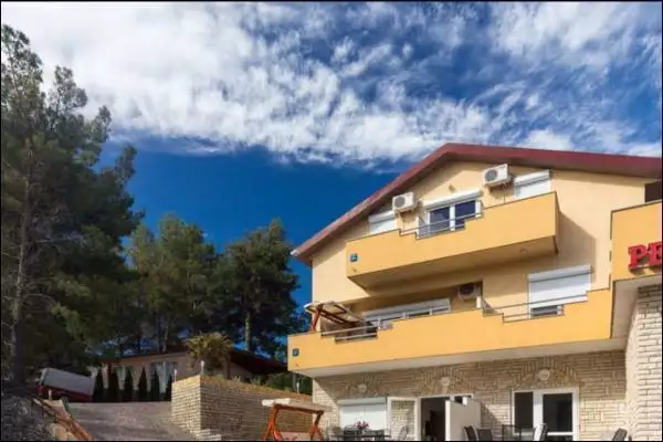 Отель, гостиница 244м² в Хорватии, Сило. Стоимостью 1450000€ аренда фото-2