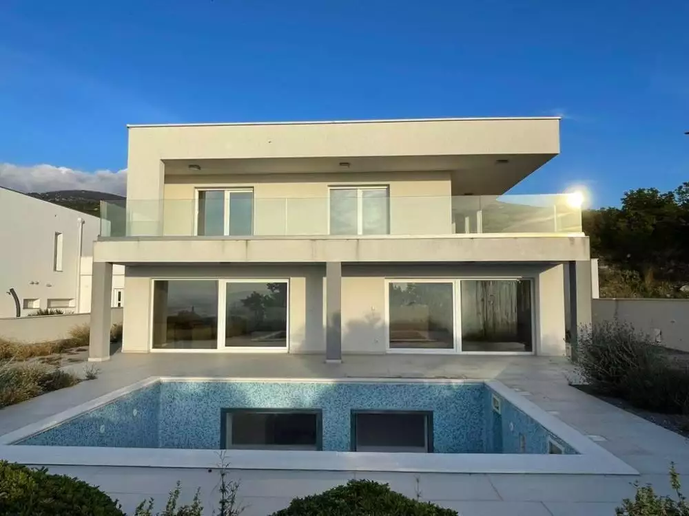 Вилла 250м² в Хорватии, Кленовица. Стоимостью 690000€ аренда фото-1