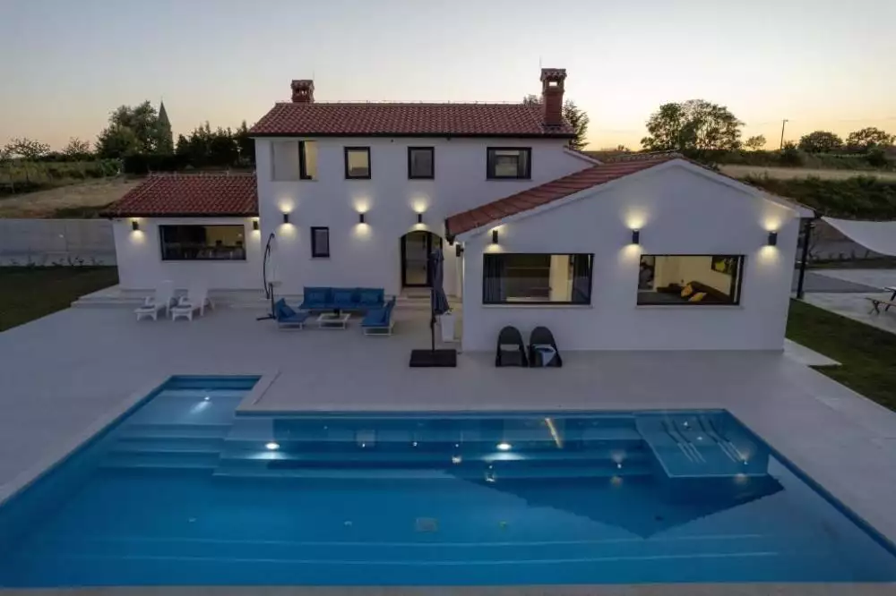 Вилла 200м² в Хорватии, Бузет. Стоимостью 2075000€ аренда фото-3