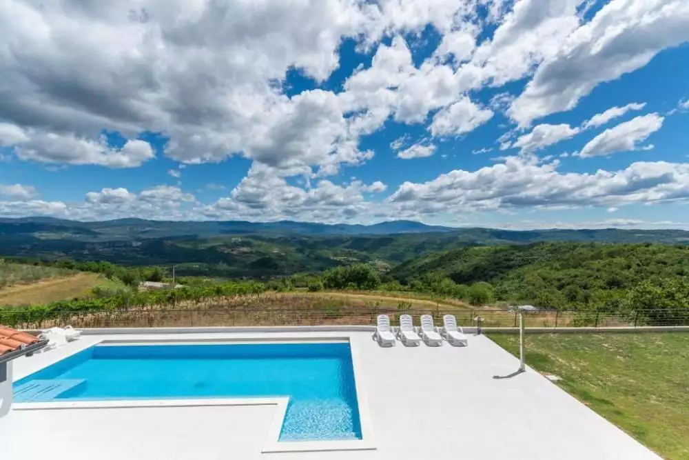 Вилла 200м² в Хорватии, Бузет. Стоимостью 2075000€ аренда фото-8