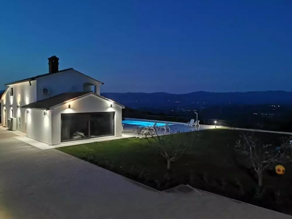 Вилла 200м² в Хорватии, Бузет. Стоимостью 2075000€ аренда фото-9