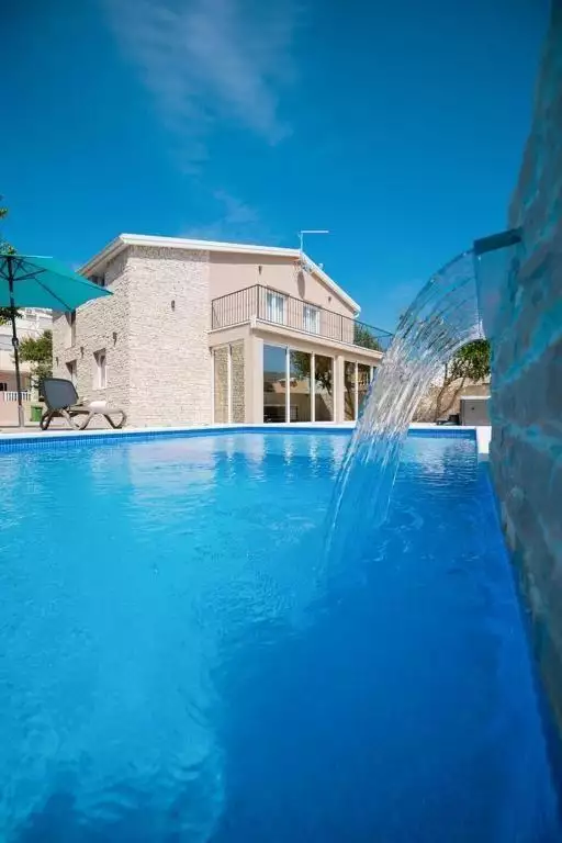 Вилла 280м² в Португалии, Тавира. Стоимостью 1000000€ аренда фото-4