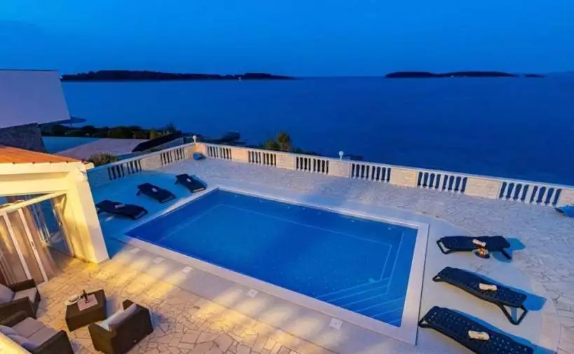 Вилла 450м² в Хорватии, Корчула. Стоимостью 1400000€ аренда фото-1