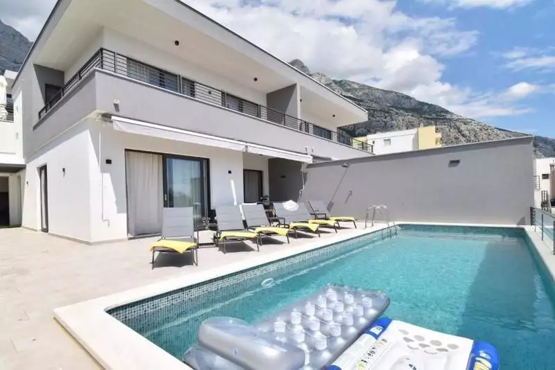 Вилла 157м² в Хорватии, Макарска. Стоимостью 675000€ аренда фото-1