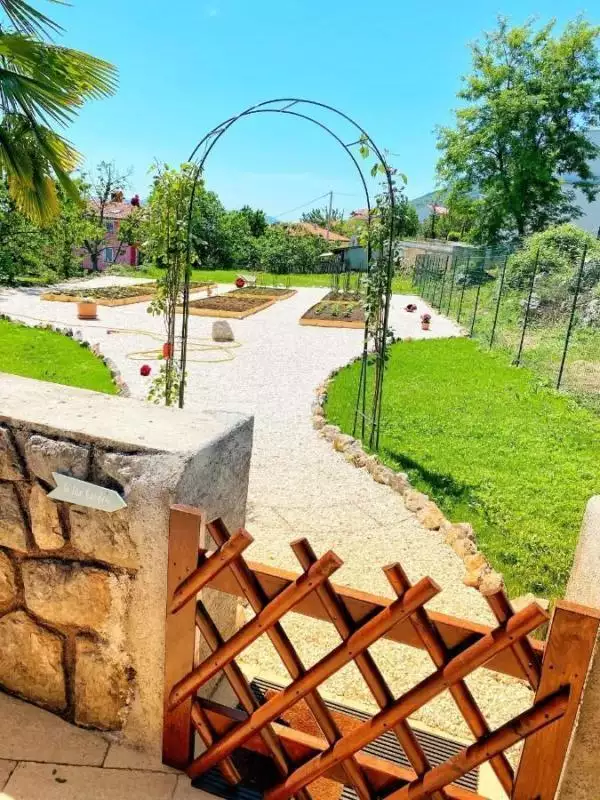 Отель, гостиница 700м² в Хорватии, Ловран. Стоимостью 3700000€ аренда фото-19