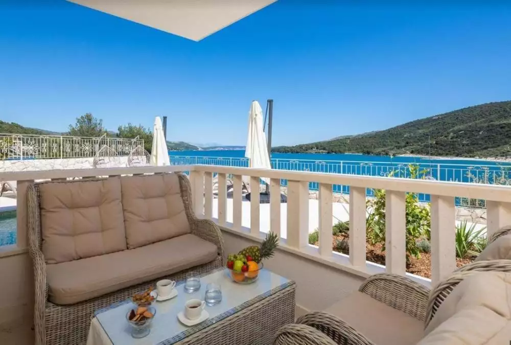 Отель, гостиница 440м² в Испании, Ла Марина. Стоимостью 2000000€ аренда фото-4