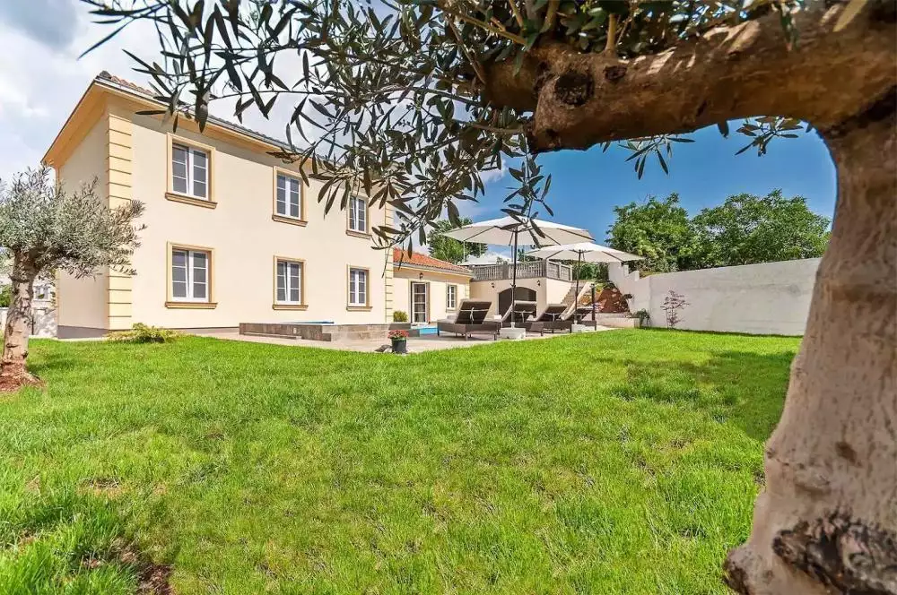 Вилла 180м² в Хорватии, Барбан. Стоимостью 830000€ аренда фото-1