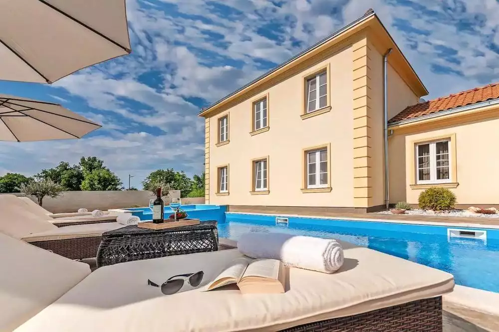 Вилла 180м² в Хорватии, Барбан. Стоимостью 830000€ аренда фото-2