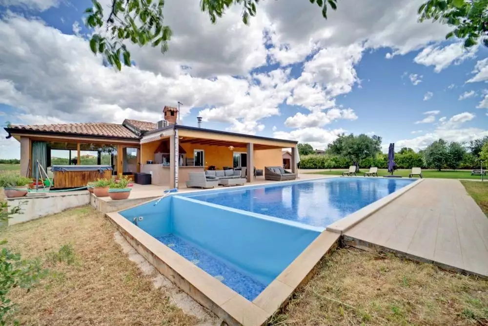Вилла 165м² в Хорватии, Новиград. Стоимостью 1100000€ аренда фото-4