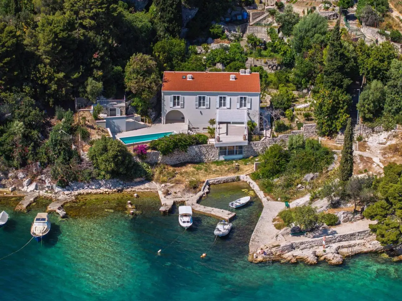 Вилла 350м² в Хорватии, Чиово. Стоимостью 3900000€ аренда фото-2