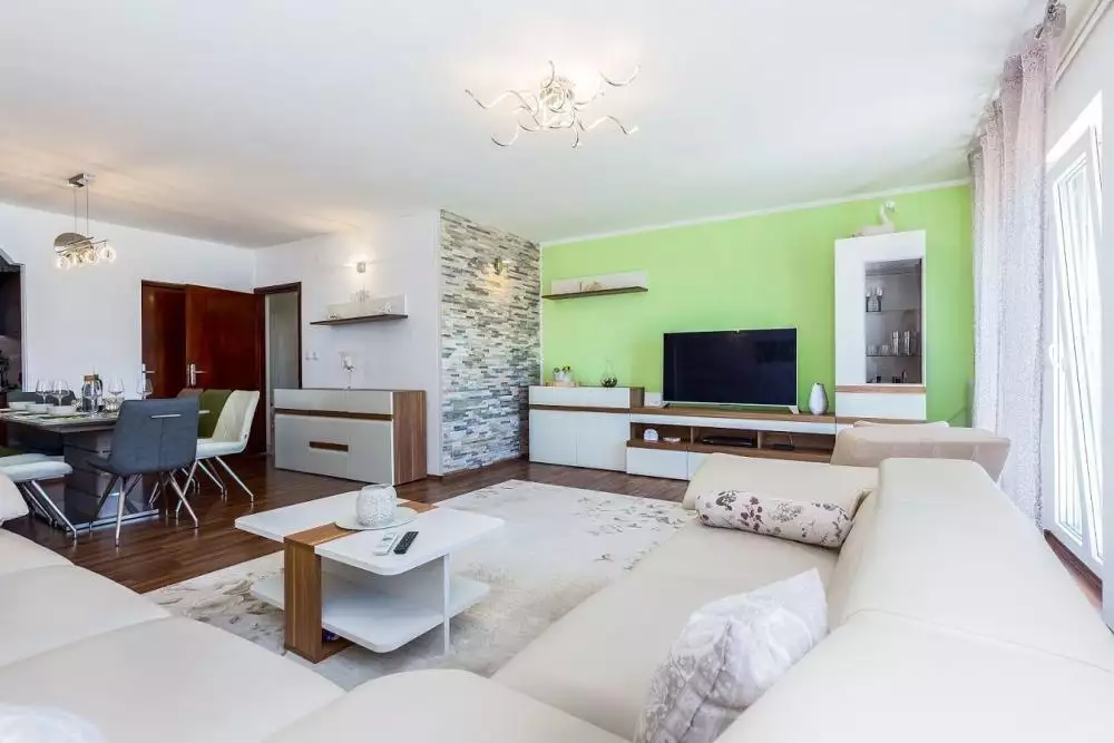 Отель, гостиница 335м² в Хорватии, Цриквеница. Стоимостью 699000€ аренда фото-14