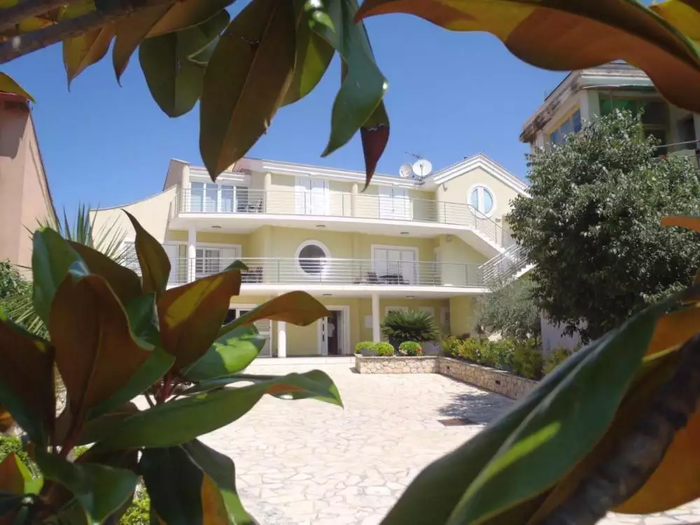 Отель, гостиница 1м² в Хорватии, Задар. Стоимостью 1850000€ аренда фото-1