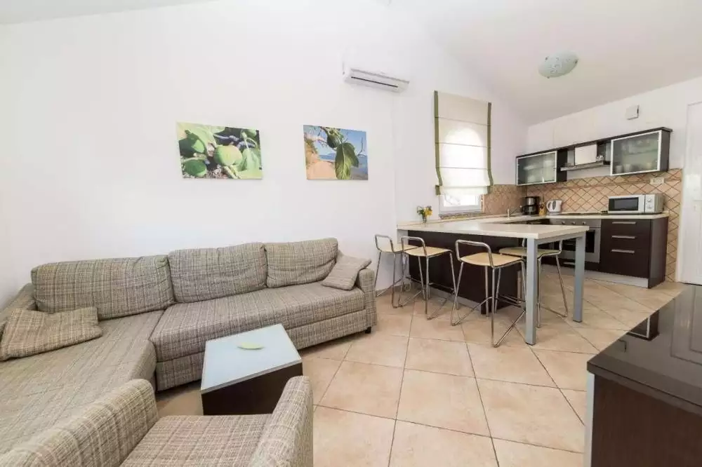 Отель, гостиница 593м² в Хорватии, Новалья. Стоимостью 1400000€ аренда фото-8