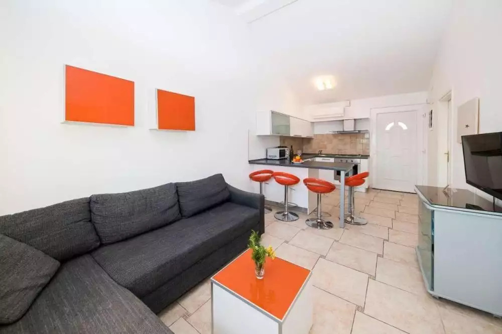 Отель, гостиница 593м² в Хорватии, Новалья. Стоимостью 1400000€ аренда фото-12