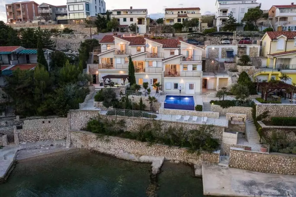 Отель, гостиница 593м² в Хорватии, Новалья. Стоимостью 1400000€ аренда фото-25