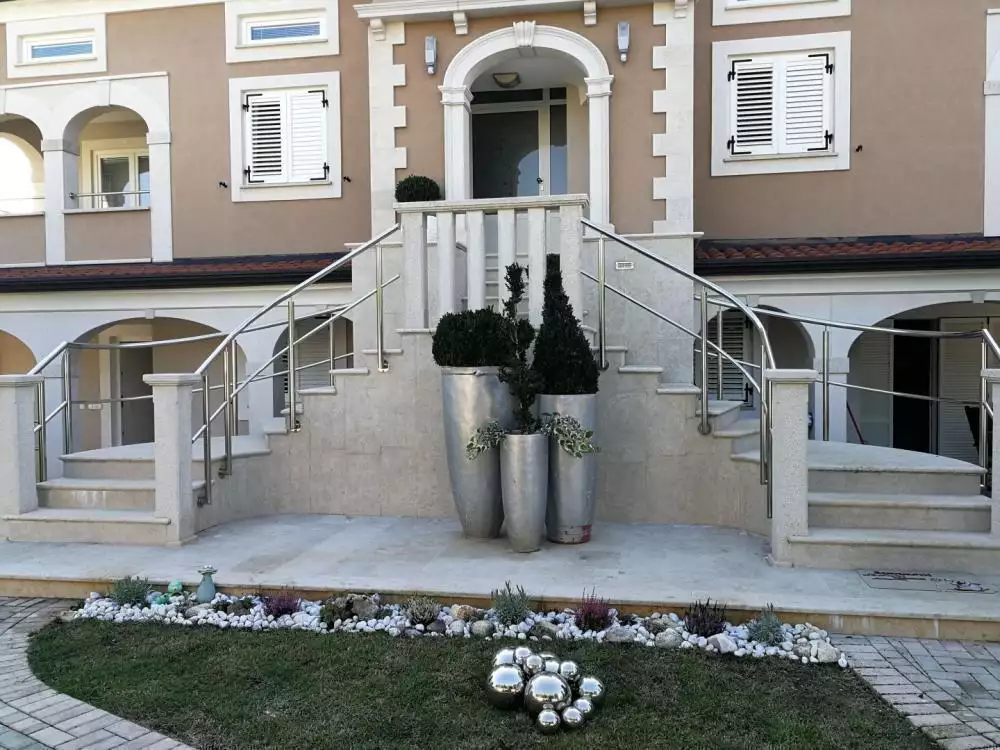 Отель, гостиница 535м² в Хорватии, Фунтана. Стоимостью 1650000€ аренда фото-1